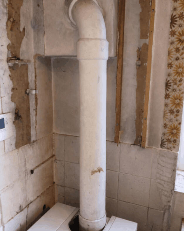 Asbestos flue pipe removal - before